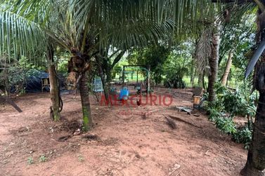 Ch&aacute;cara &agrave; venda - 180m&sup2; - Vila Santa Maria