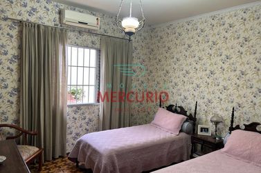 Casa &agrave; venda - 325m&sup2; - Vila Santa Tereza