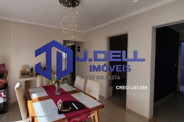 Casa &agrave; venda - 330m&sup2; - Vila Nova Santa Luzia
