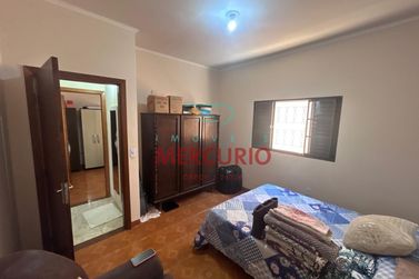 Casa para alugar - 211m&sup2; - Jardim Petr&oacute;polis