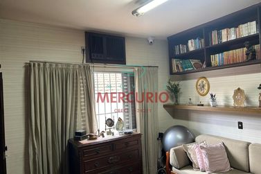 Casa &agrave; venda - 325m&sup2; - Vila Santa Tereza