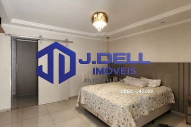 Casa &agrave; venda - 330m&sup2; - Vila Nova Santa Luzia