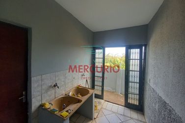 Casa &agrave; venda - 400m&sup2; - Jardim Bela Vista