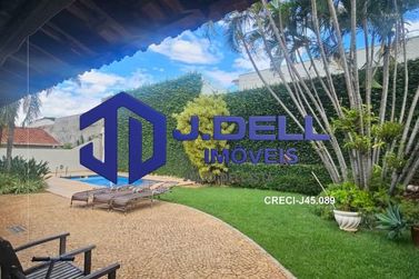 Casa &agrave; venda - 520m&sup2; - Vila Nova Cidade Universitaria
