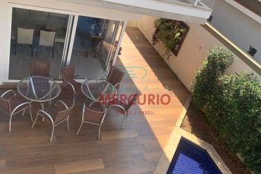 Casa &agrave; venda - 350m&sup2; - Vila Avia&ccedil;&atilde;o