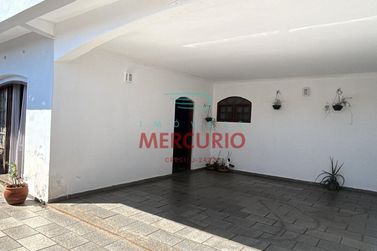 Sobrado &agrave; venda - 370m&sup2; - Vila Monlevade