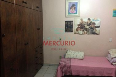 Casa &agrave; venda - 99m&sup2; - Centro