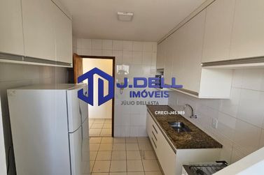 Apartamento &agrave; venda - 80m&sup2; - Infante Dom Henrique