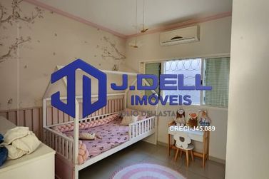 Casa &agrave; venda - 330m&sup2; - Vila Nova Santa Luzia