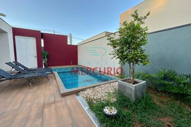 Casa &agrave; venda - 236m&sup2; - Morada Do Sol