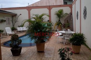 Casa &agrave; venda - 259m&sup2; - Jardim Estoril IV