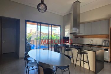 Casa &agrave; venda - 207m&sup2; - Morada Do Sol