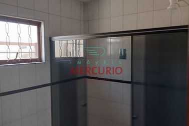 Casa &agrave; venda - 170m&sup2; - Conjunto Habitacional Engenheiro Ot&aacute;vio Rasi