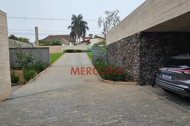Casa &agrave; venda - 316m&sup2; - Jardim Shangri-L&aacute;