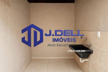 Casa &agrave; venda - 220m&sup2; - Jardim Terra Branca