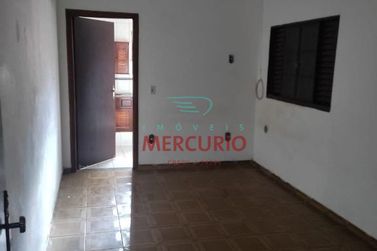 Casa &agrave; venda - 170m&sup2; - Conjunto Habitacional Engenheiro Ot&aacute;vio Rasi