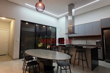 Casa &agrave; venda - 207m&sup2; - Morada Do Sol