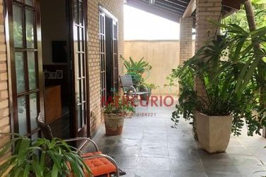 Casa &agrave; venda - 277m&sup2; - Parque Jardim Europa