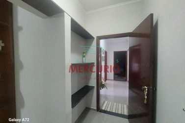 Casa &agrave; venda - 190m&sup2; - Jardim Continental