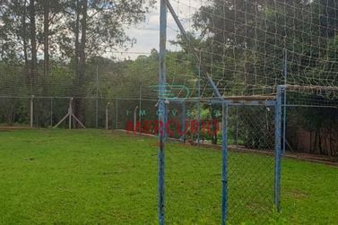 Ch&aacute;cara &agrave; venda - 24000m&sup2; - Piratininga