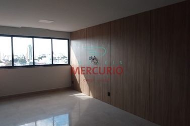 Apartamento &agrave; venda - 203m&sup2; - Centro