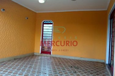 Casa &agrave; venda - 242m&sup2; - Vila Cardia