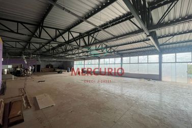 Ch&aacute;cara &agrave; venda - 827m&sup2; - Ch&aacute;caras Piratininga