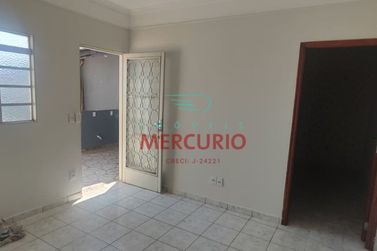 Casa &agrave; venda - 242m&sup2; - Vila Nova Nip&ocirc;nica