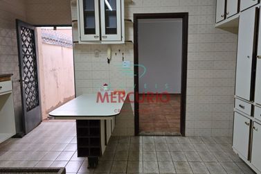 Casa &agrave; venda - 200m&sup2; - Vila Cordeiro