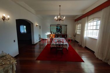 Casa &agrave; venda - 729m&sup2; - Jardim Shangri-L&aacute;