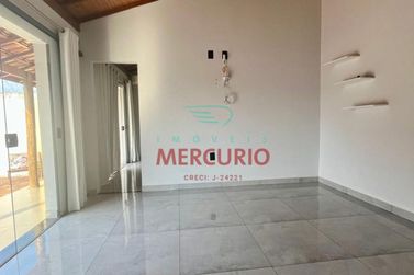 Ch&aacute;cara &agrave; venda - 250m&sup2; - Vale do Igap&oacute;