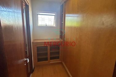 Ch&aacute;cara &agrave; venda - 236m&sup2; - Condom&iacute;nio Real Village