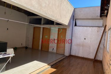 Casa &agrave; venda - 152m&sup2; - N&uacute;cleo Habitacional Mary Dota