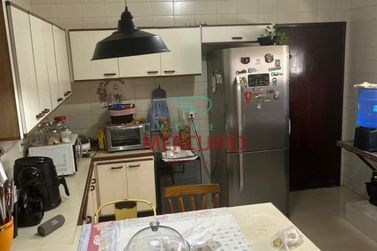 Sobrado &agrave; venda - 370m&sup2; - Vila Monlevade
