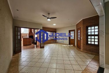 Casa &agrave; venda - 358m&sup2; - Serrao