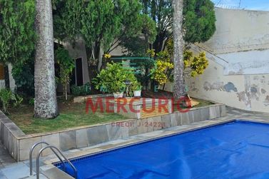 Casa &agrave; venda - 370m&sup2; - Jardim Brasil
