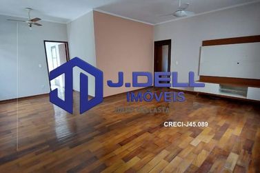 Casa &agrave; venda - 240m&sup2; - Jardim Terra Branca