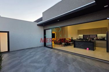 Casa para alugar - 167m&sup2; - Residencial Villa de Le&oacute;n