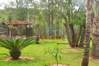 Ch&aacute;cara &agrave; venda - 24000m&sup2; - Piratininga