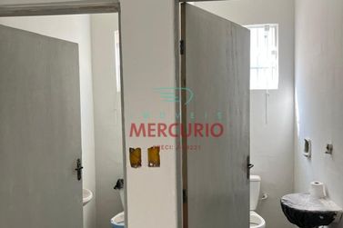 Casa &agrave; venda - 400m&sup2; - Centro