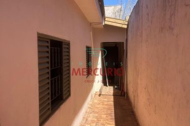 Casa para alugar - 211m&sup2; - Jardim Petr&oacute;polis