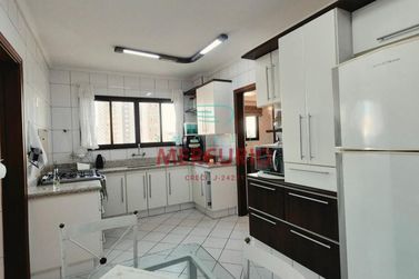 Apartamento &agrave; venda - 133m&sup2; - Vila Carolina