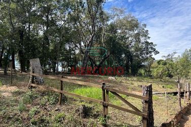 Ch&aacute;cara &agrave; venda - 719m&sup2; - Ch&aacute;caras Bauruenses