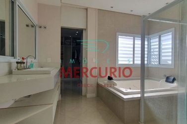 Casa &agrave; venda - 294m&sup2; - Centro
