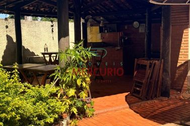 Ch&aacute;cara &agrave; venda - 380m&sup2; - Vale do Igap&oacute;