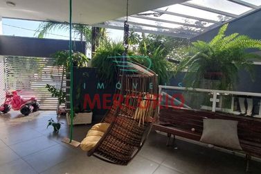 Casa &agrave; venda - 294m&sup2; - Centro