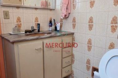 Sobrado &agrave; venda - 243m&sup2; - Vila Altin&oacute;polis