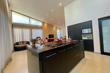 Casa &agrave; venda - 236m&sup2; - Morada Do Sol