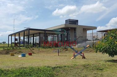Terreno &agrave; venda - 402m&sup2; - Recanto dos Bandeirantes