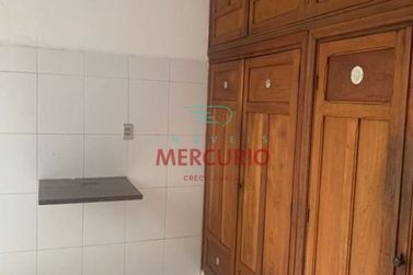 Casa para alugar - 200m&sup2; - Centro
